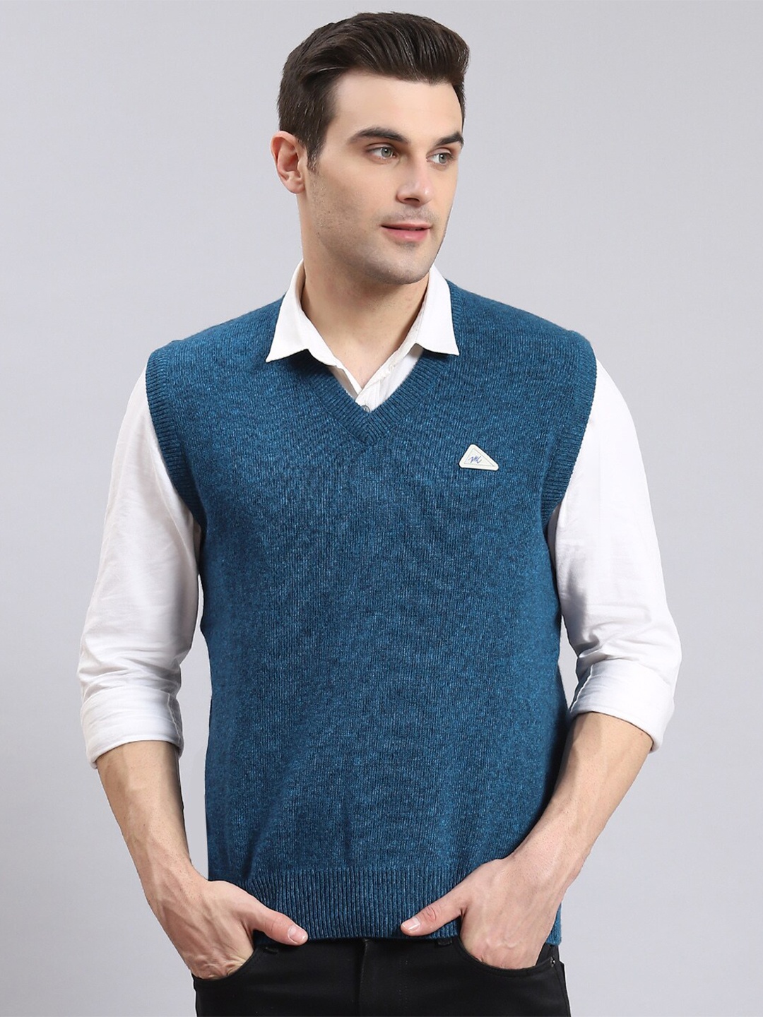 

Monte Carlo V-Neck Woollen Pullover, Turquoise blue