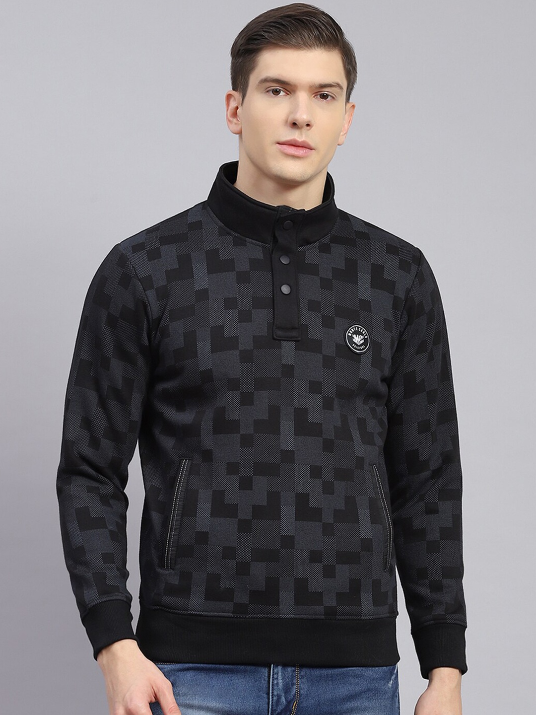 

Monte Carlo Geometric Printed High Neck Cotton Pullover Sweatshirt, Black