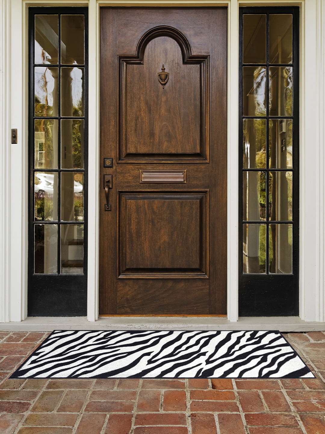

Matz and More Black White Abstract Printed Anti-Slip Floor Runner