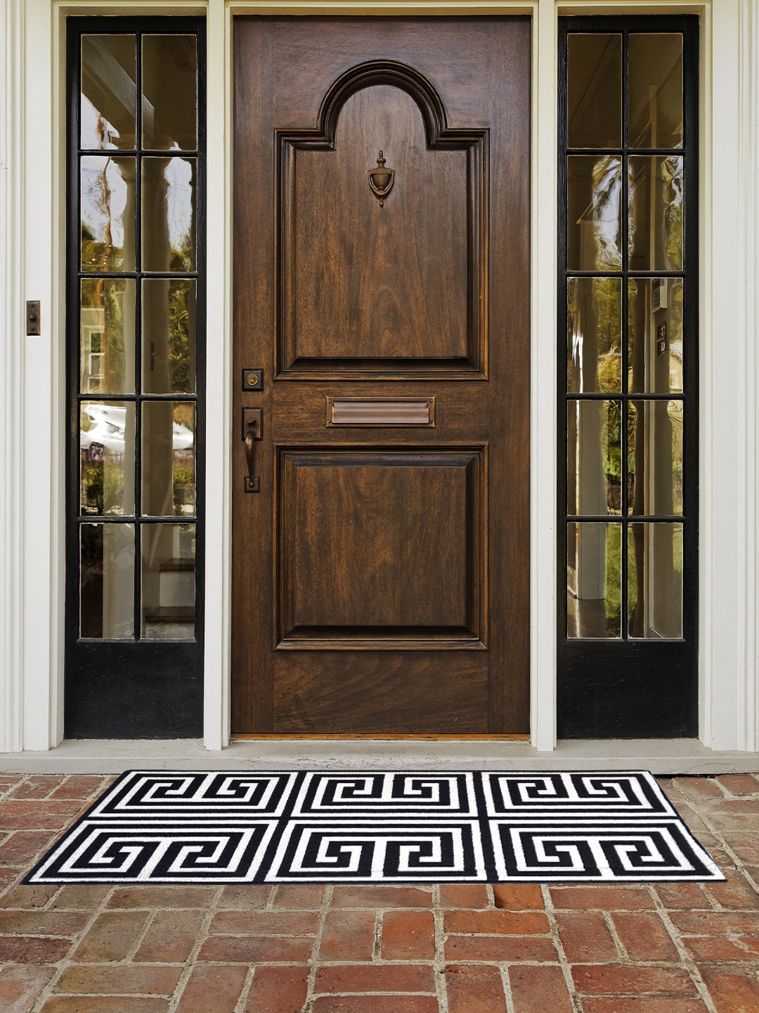 

Matz And More Black & White Geometric Polypropylene Floor Runner