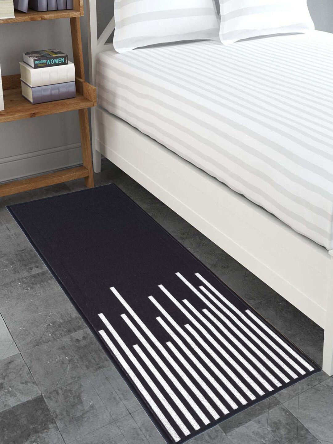 

Matz and More Black & White Striped Anti-Slip 1.2 m x 50 cm Floor Runner