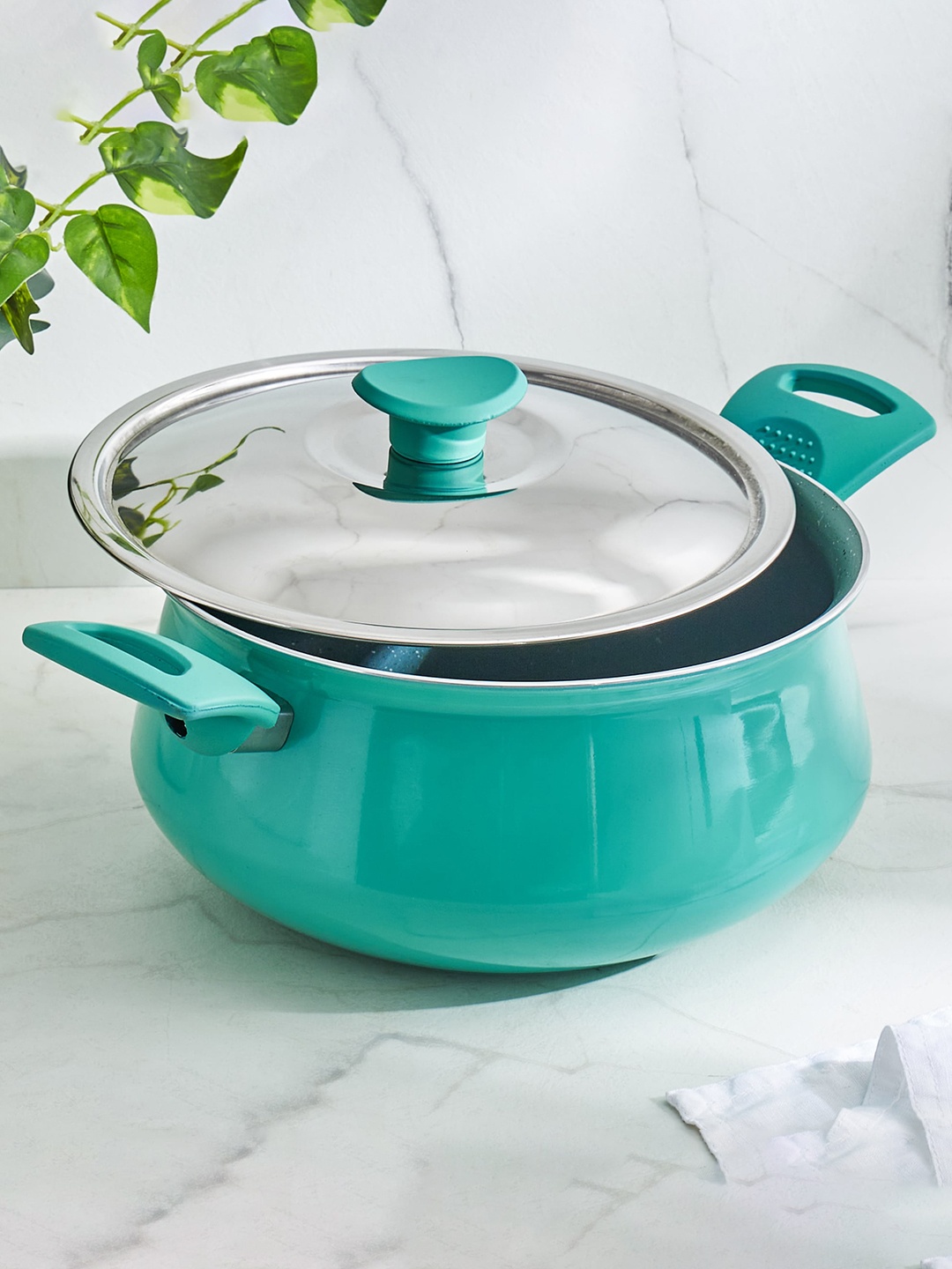 

Home Centre Blair Nevada Teal Aluminum Handi with Lid