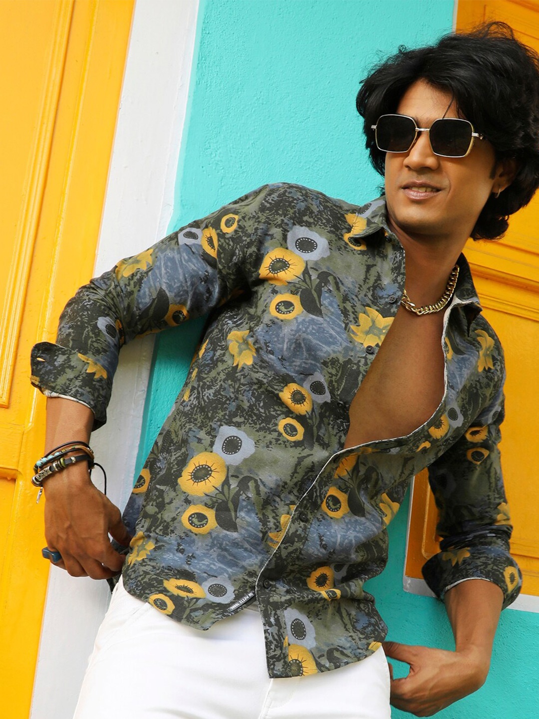 

Campus Sutra Grey Classic Printed Cotton Casual Shirt