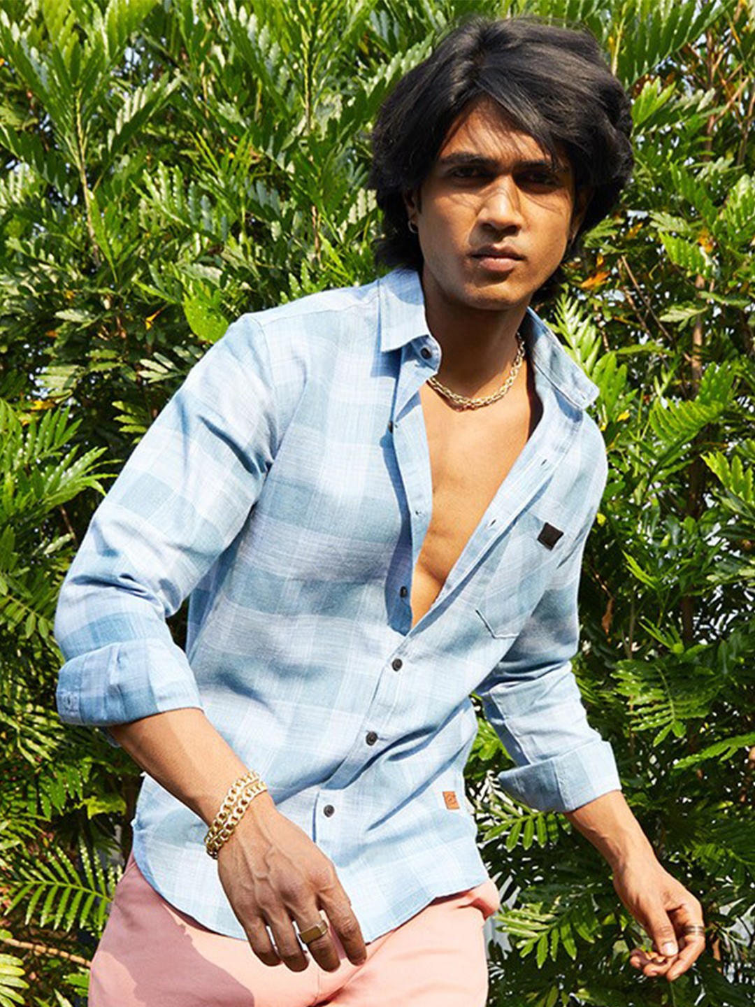

Campus Sutra Blue Classic Checked Cotton Casual Shirt