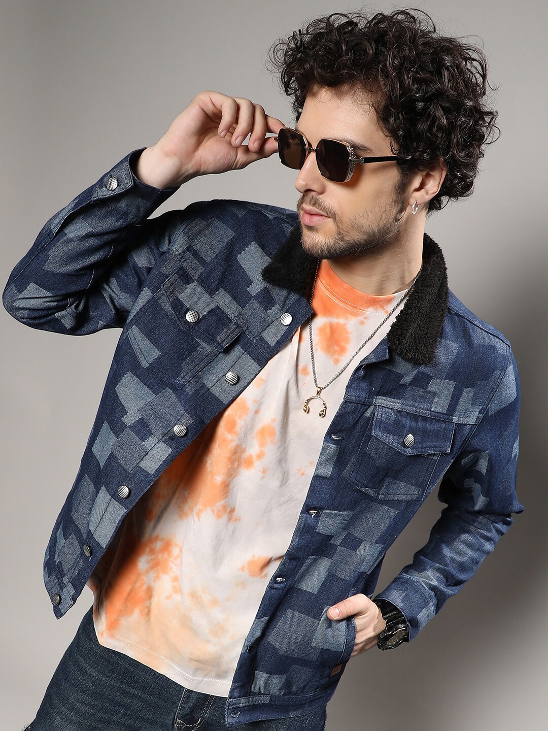 

Campus Sutra Geometric Printed Windcheater Tailored Jacket, Navy blue