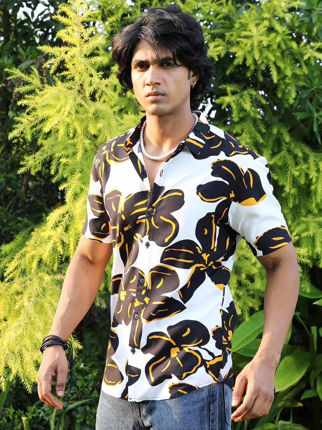 

Campus Sutra Floral Printed Classic Casual Shirt, White