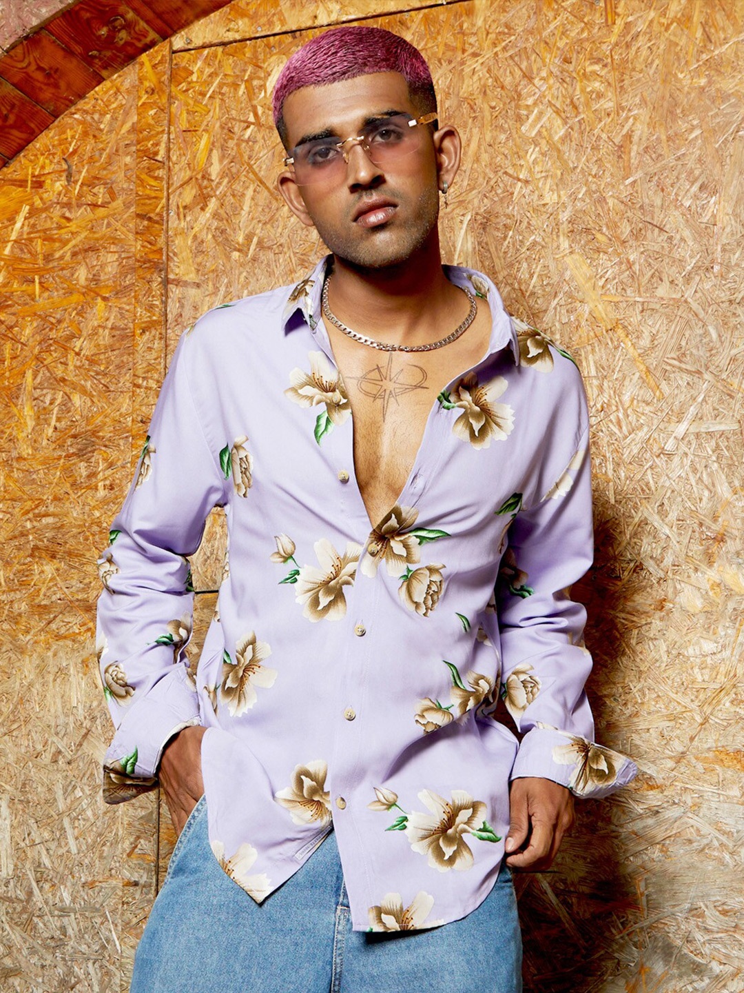 

Campus Sutra Lavender Classic Floral Printed Casual Shirt
