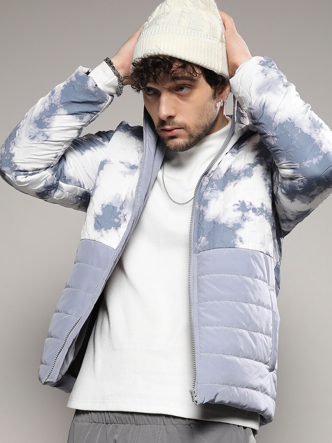 

Campus Sutra Tie and Dye Windcheater Outdoor Puffer Jacket, White