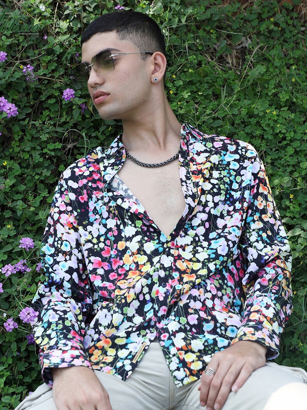 

Campus Sutra Classic Fit Floral Printed Casual Shirt, Black