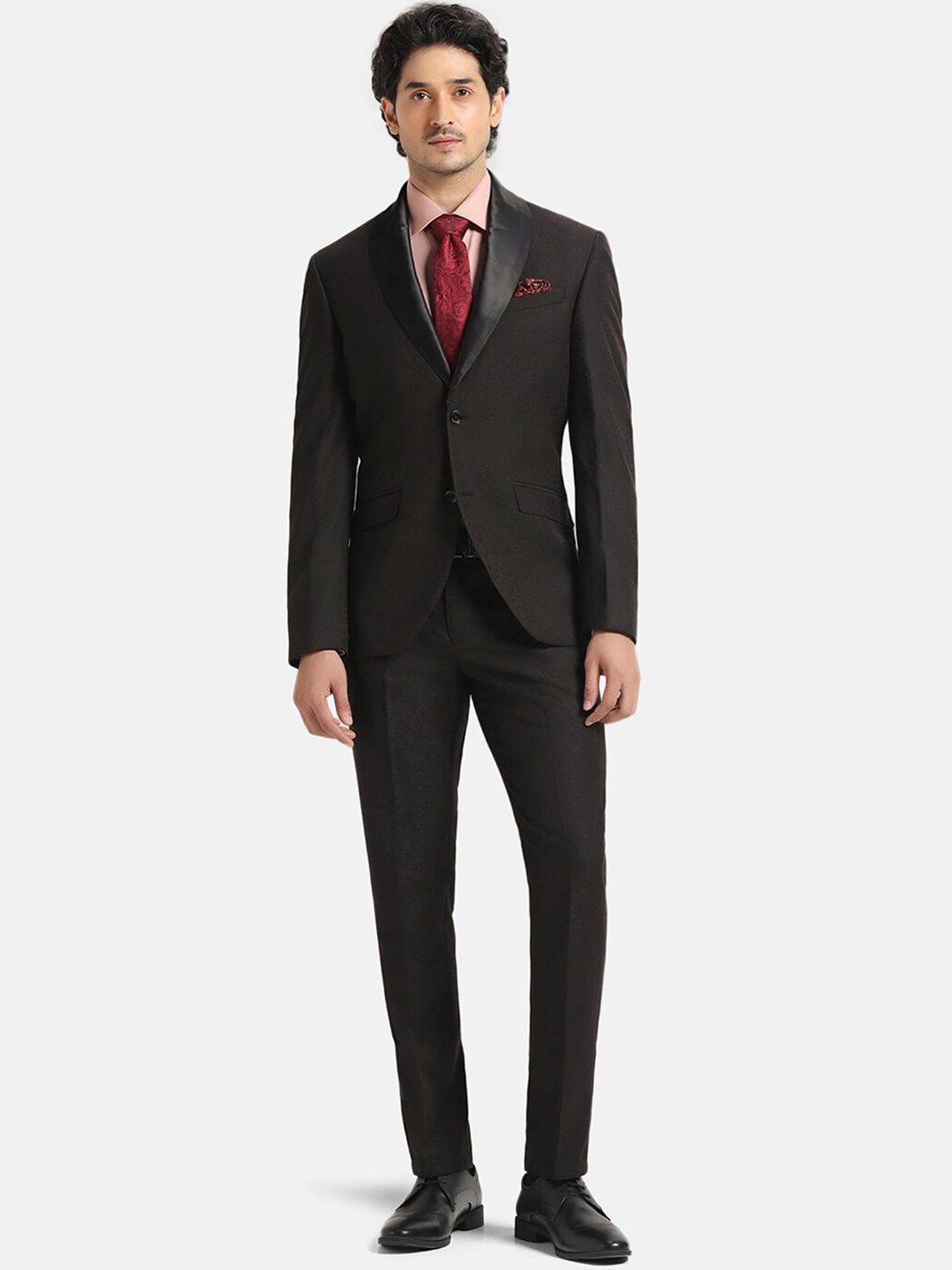 

Blackberrys Single-Breasted Slim-Fit Three-Piece Formal Suit, Black