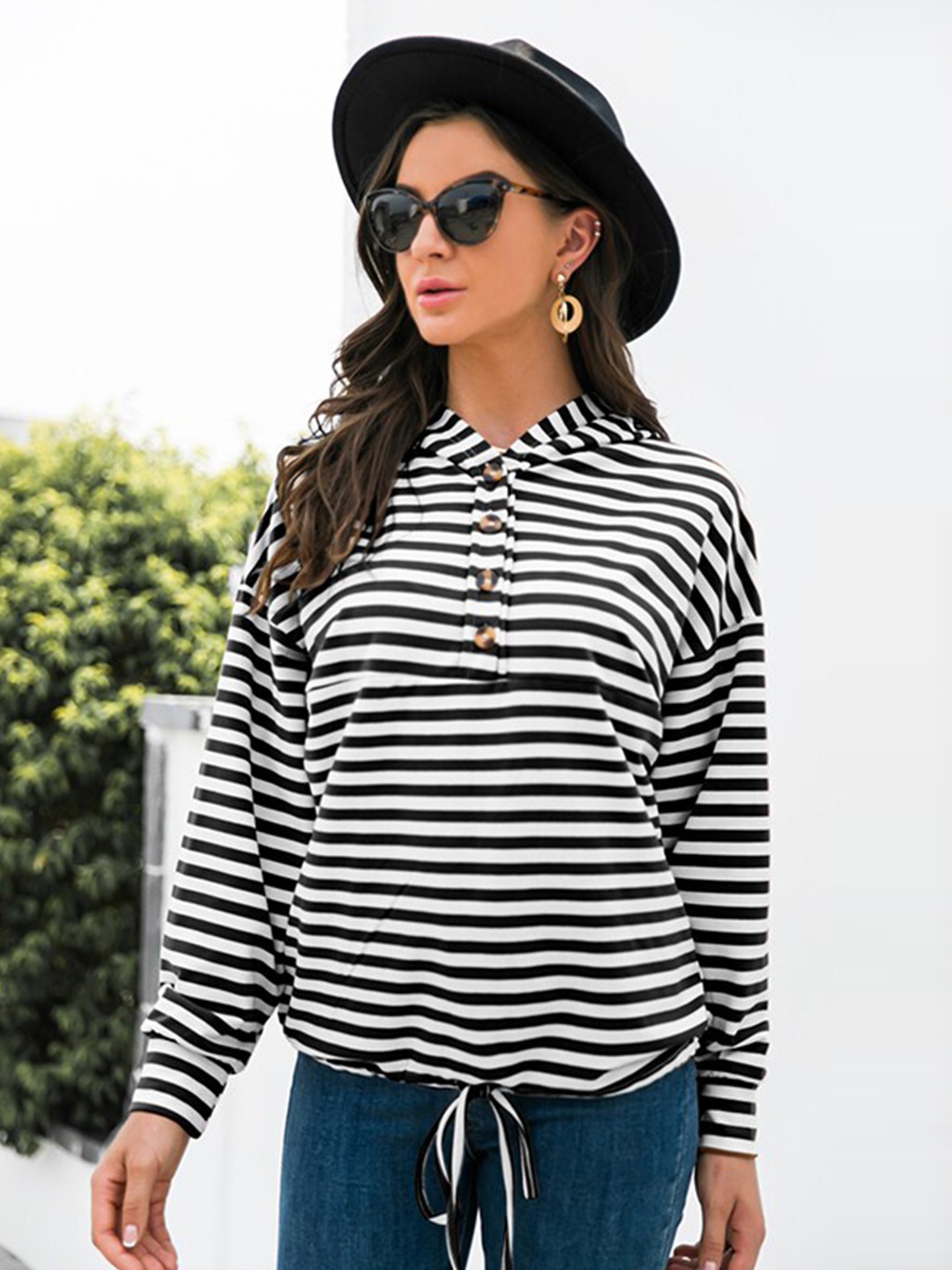 

StyleCast Black Striped Hooded Pullover