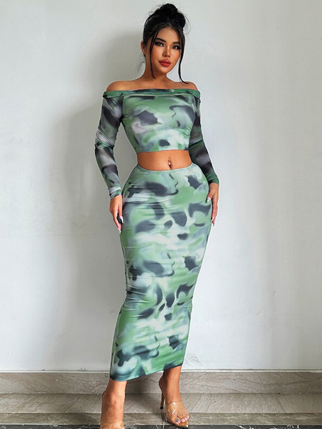 

StyleCast Abstract Printed Long Sleeves Crop Top & Skirt, Green