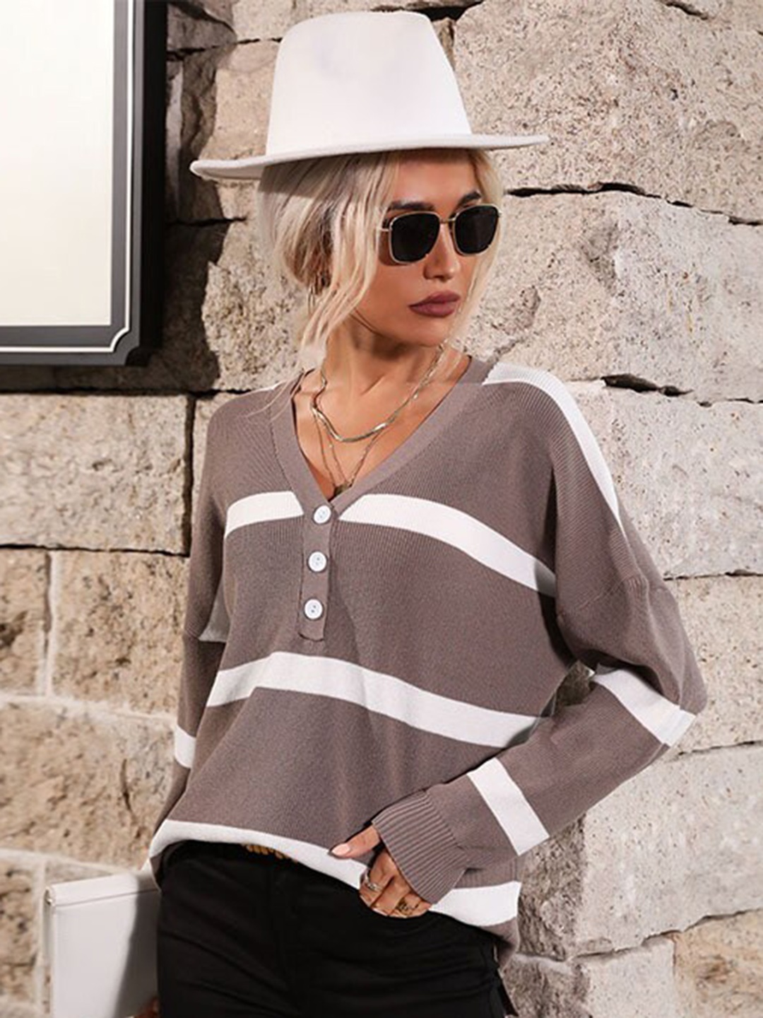 

StyleCast Brown Striped Pullover