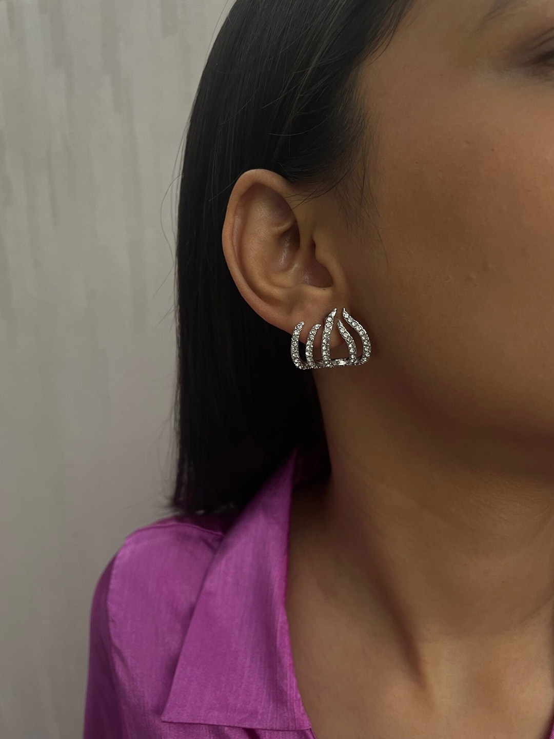 

ISHKAARA Silver-Toned Contemporary Hoop Earrings
