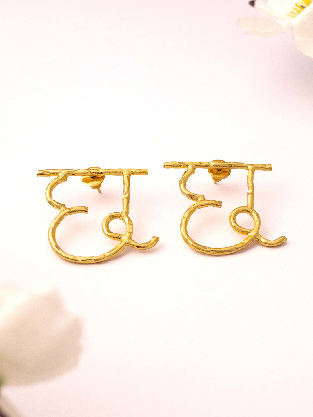 

ZURII Gold-Toned Classic Studs Earrings