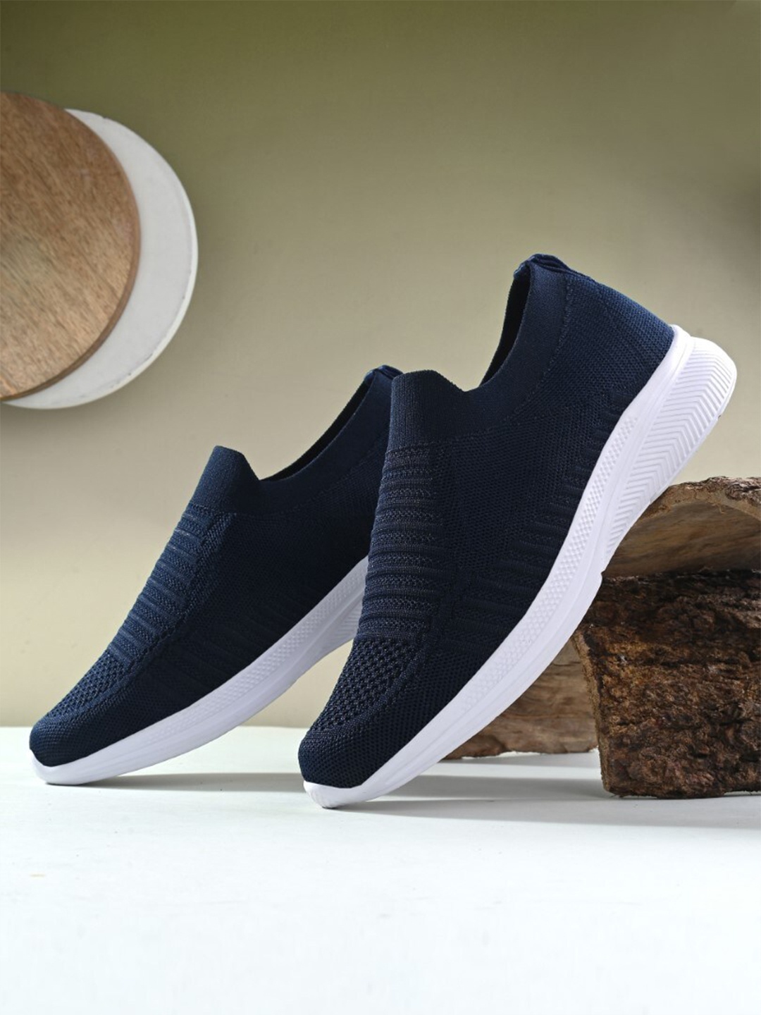 

The Roadster Lifestyle Co. Men Navy Blue & White Mesh Anti Skid Outsole Walking Shoes