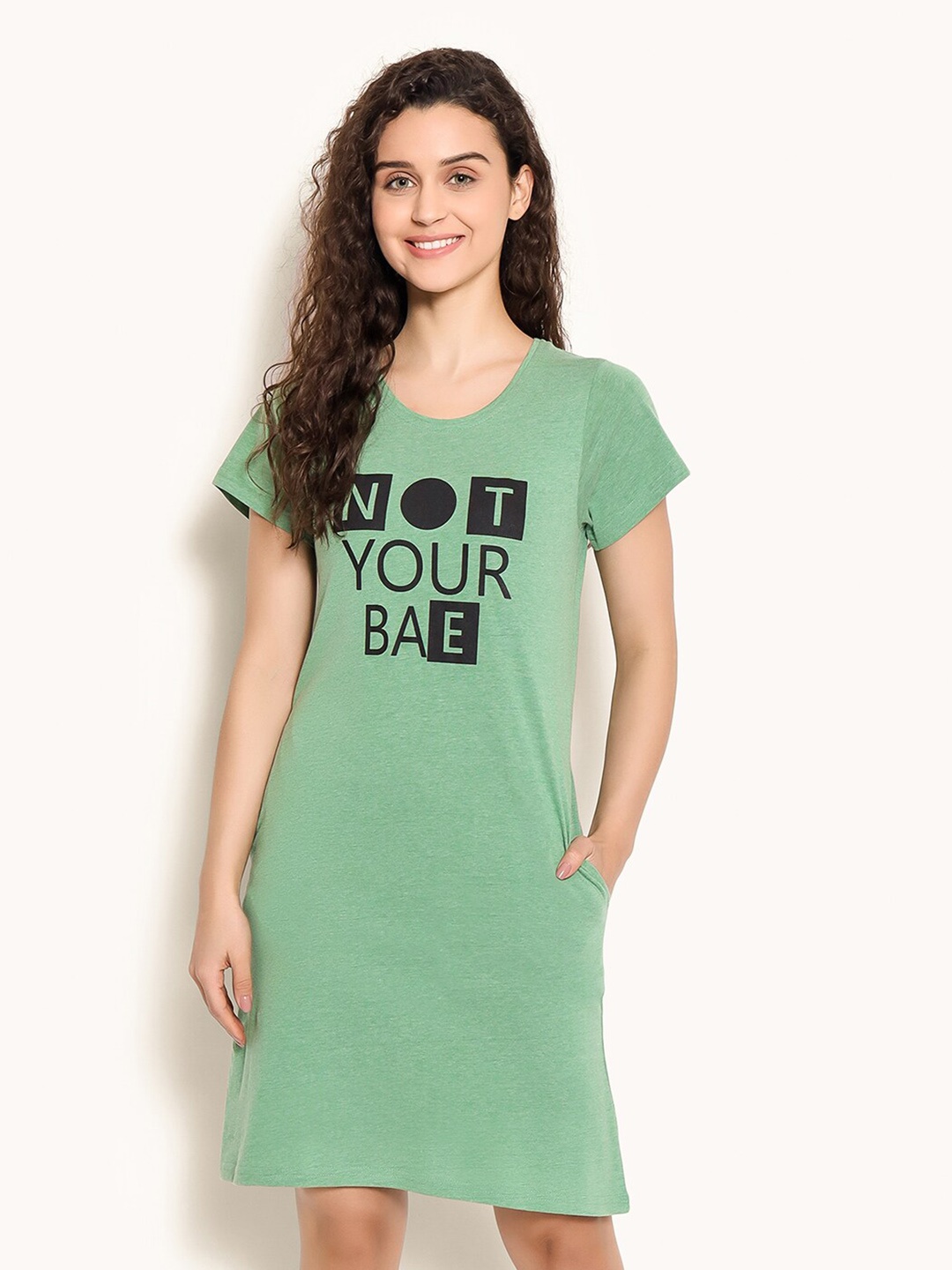 

Clovia Typography Printed Pure Cotton Nightdress, Green