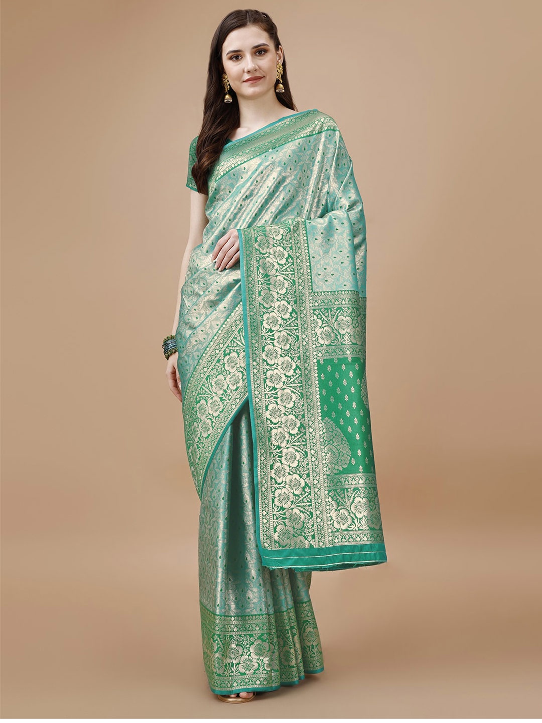 

MAGMINA Ethnic Motifs Woven Design Zari Pure Silk Kanjeevaram Saree, Green