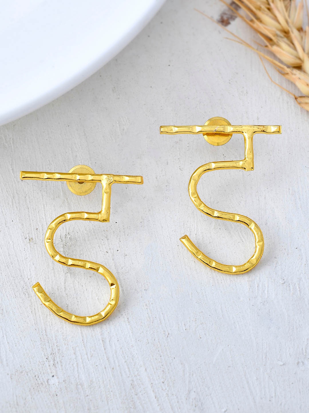 

ZURII Gold Plated Classic Drop Earrings