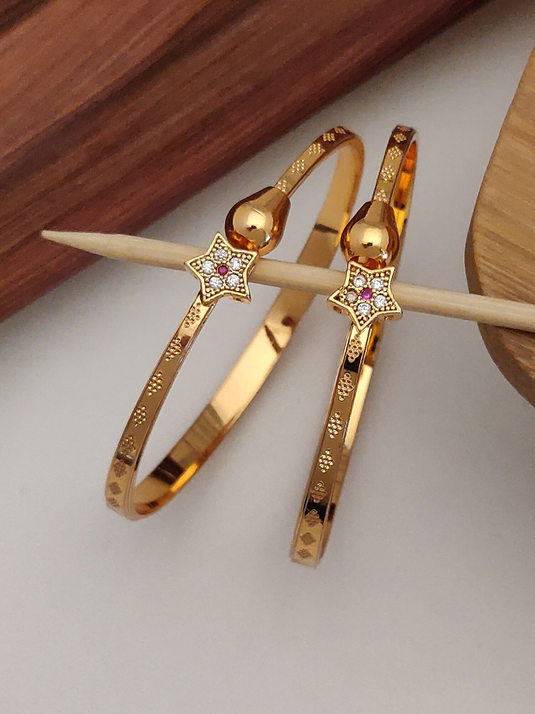 

Shining Diva Set Of 2 Gold-Plated & Crystal Studded Bangles