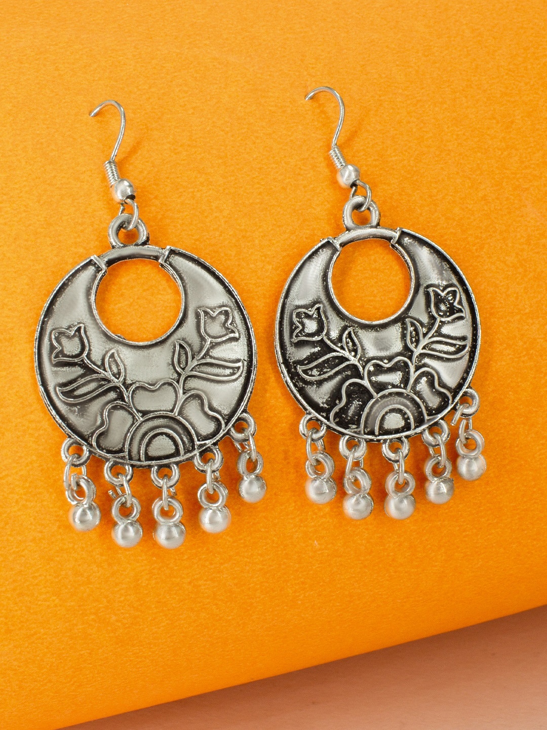 

PRIVIU Beaded Oxidized Circular Chandbalis, Silver