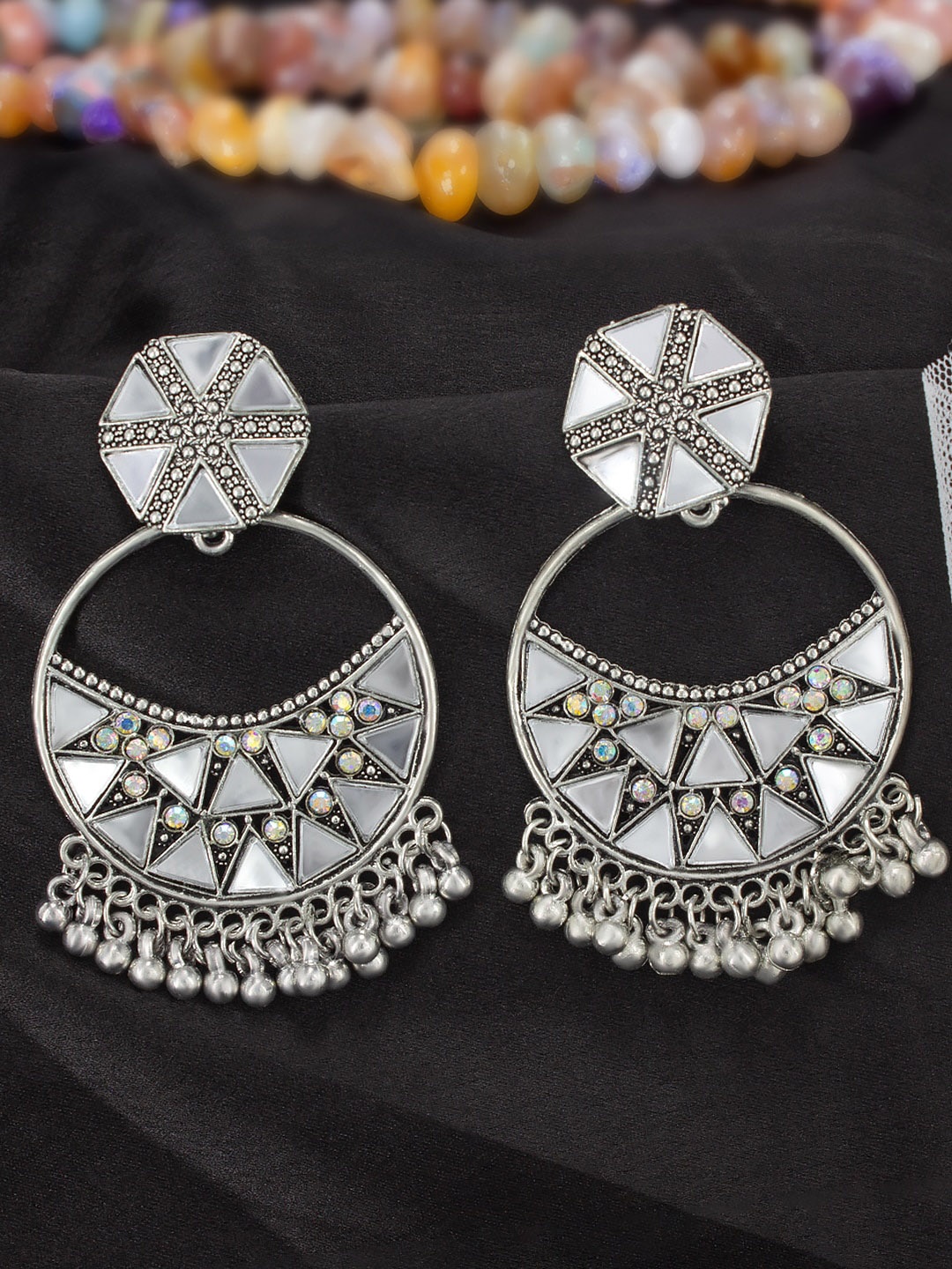 

PRIVIU Crescent Shaped Mirror Chandbalis, Silver