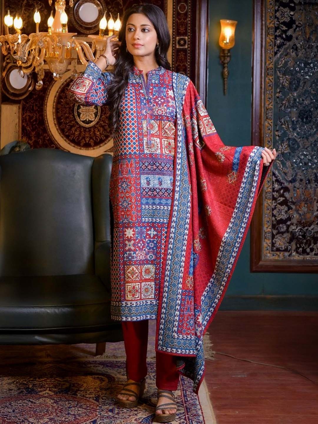 

Idhu Ethnic Motifs Printed Mandarin Collar Kurta with Trousers & Dupatta, Magenta