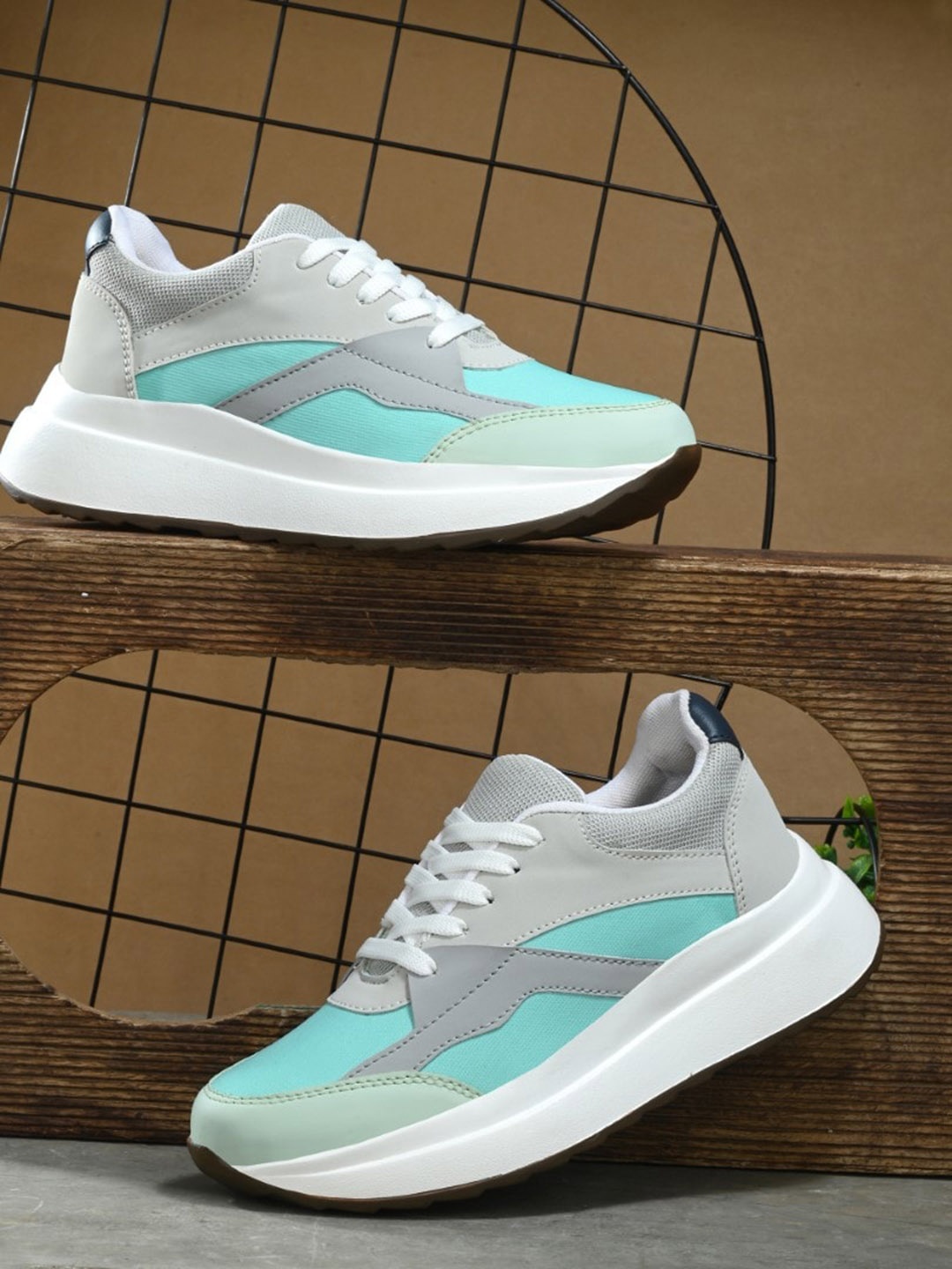 

The Roadster Lifestyle Co. Women Sea Green & Grey Colourblocked Sneakers
