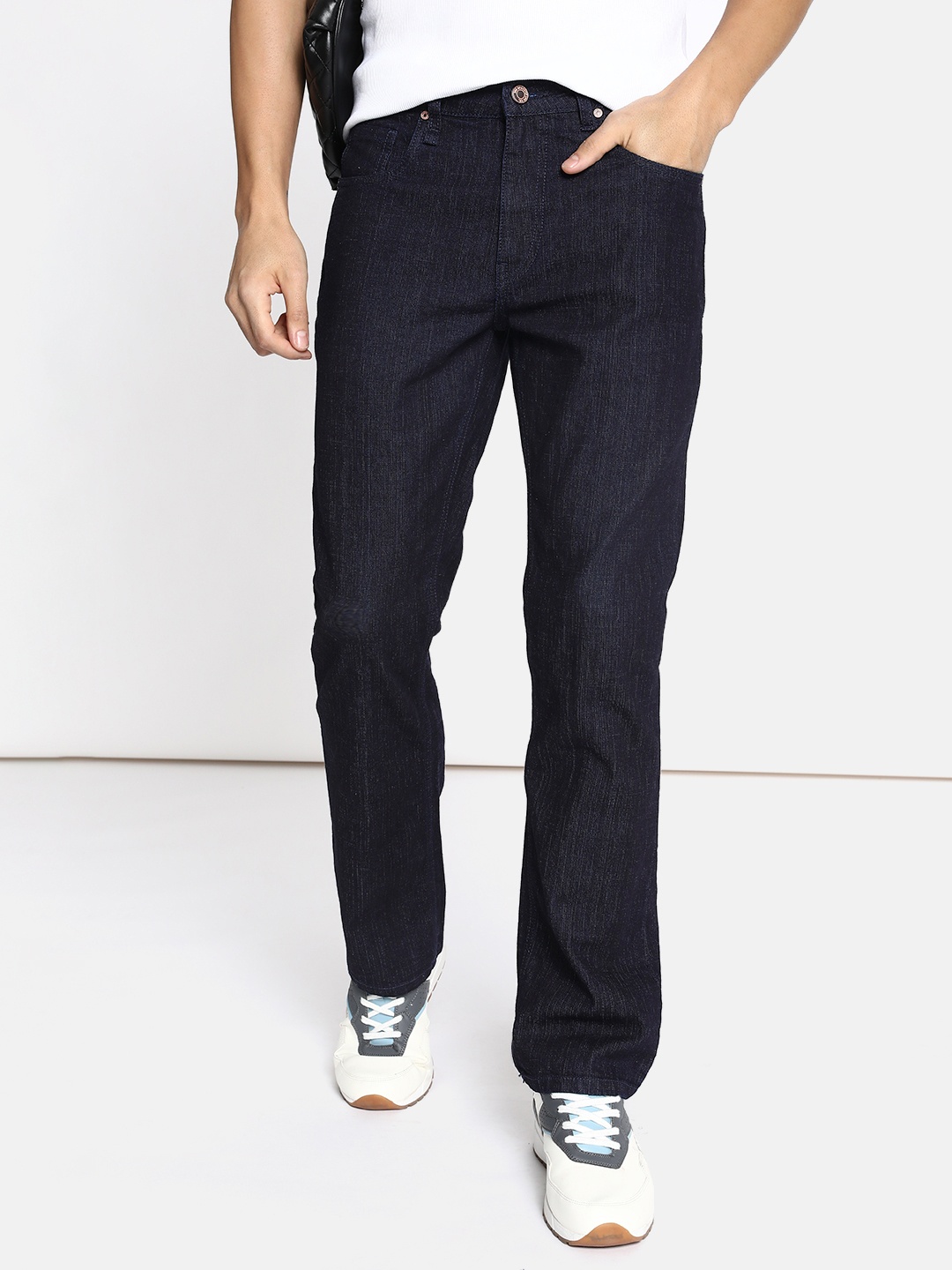 

The Roadster Life Co. Men Pure Cotton Bootcut Jeans, Blue