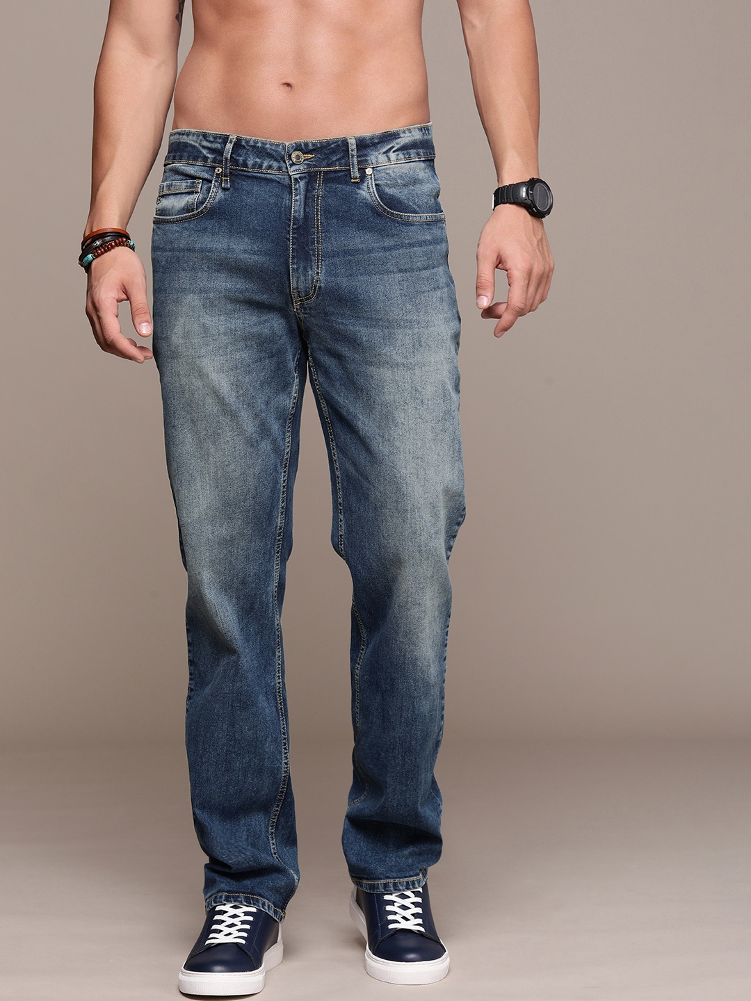 

Roadster Men Light Fade Stretchable Jeans, Blue