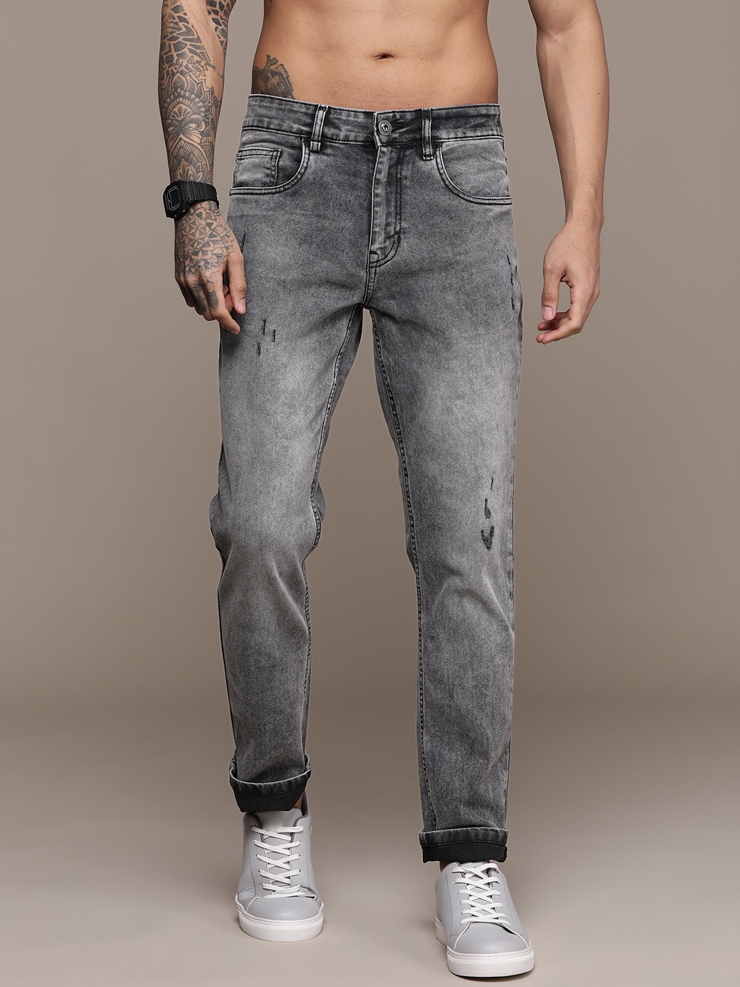 

The Roadster Lifestyle Co. Men Slim Fit Jeans, Grey