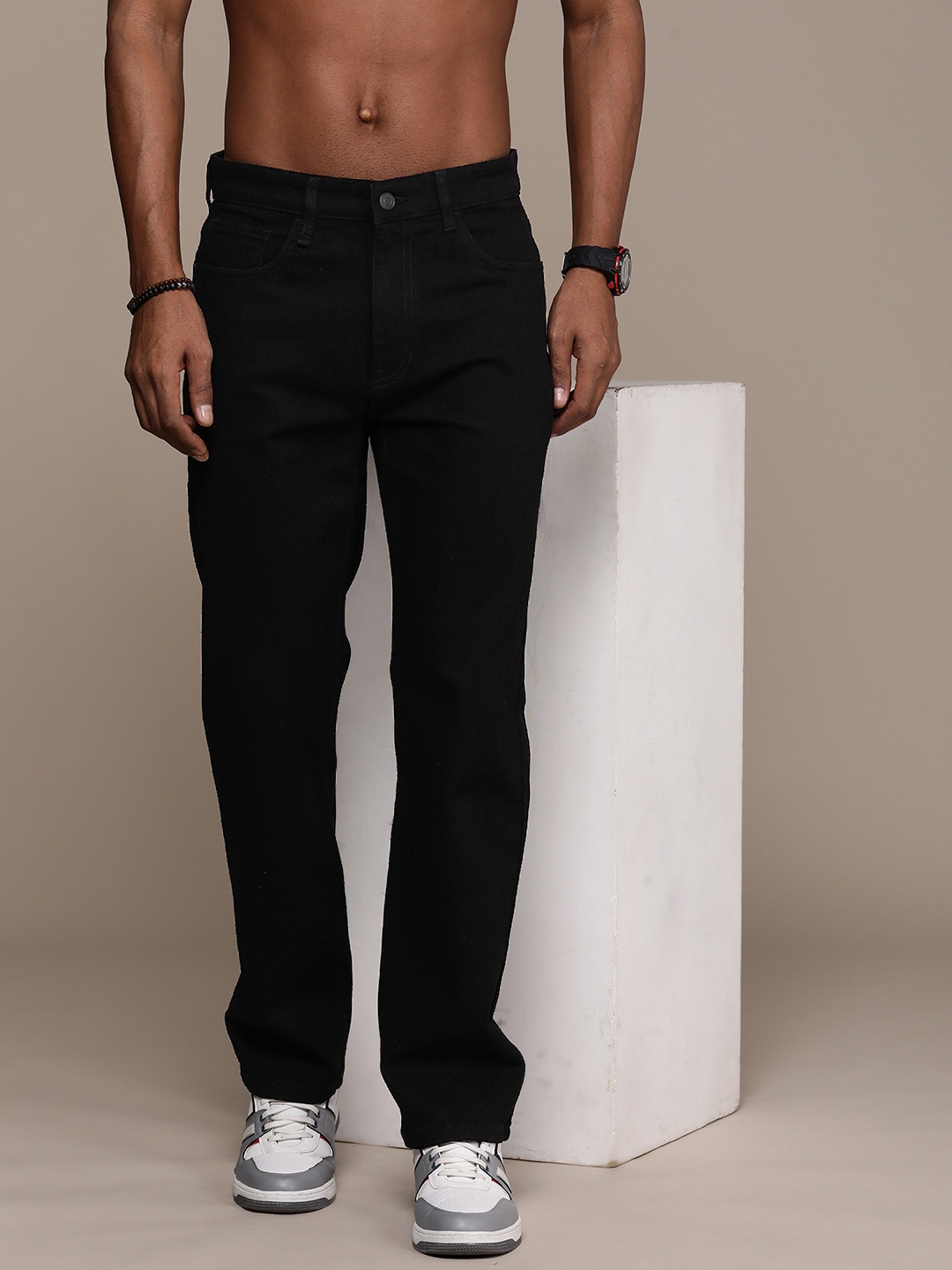 

The Roadster Life Co. Men Stretchable Jeans, Black