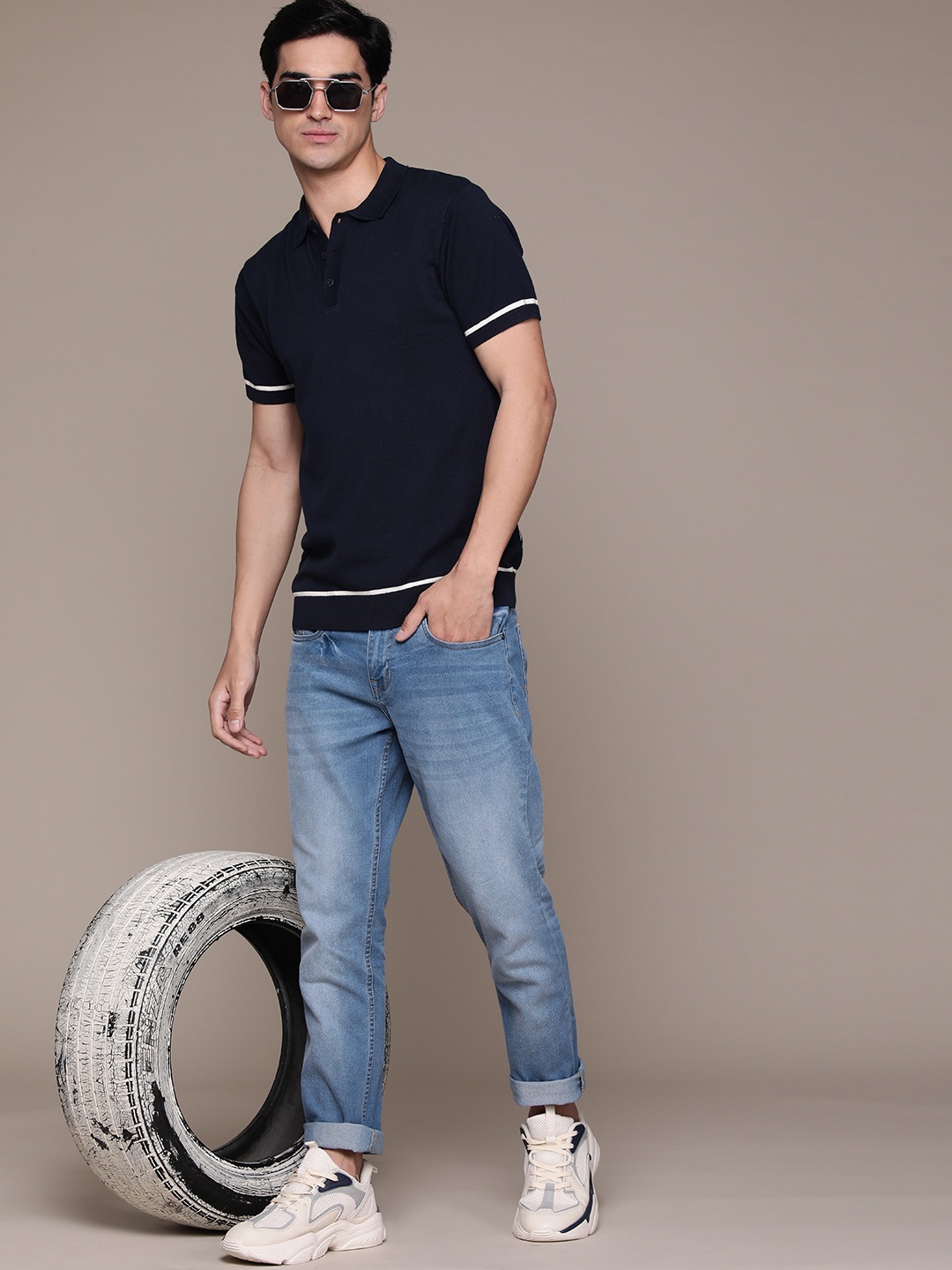 

The Roadster Lifestyle Co. Men Slim Fit Jeans, Blue