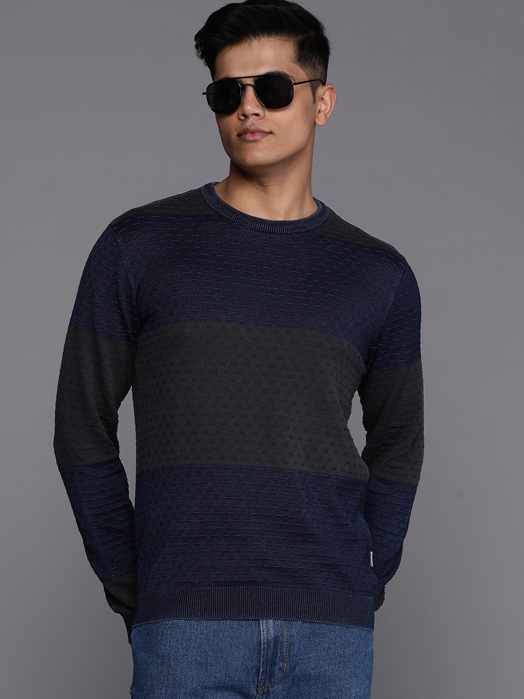 

Louis Philippe Jeans Colourblocked Pure Cotton Pullover, Navy blue