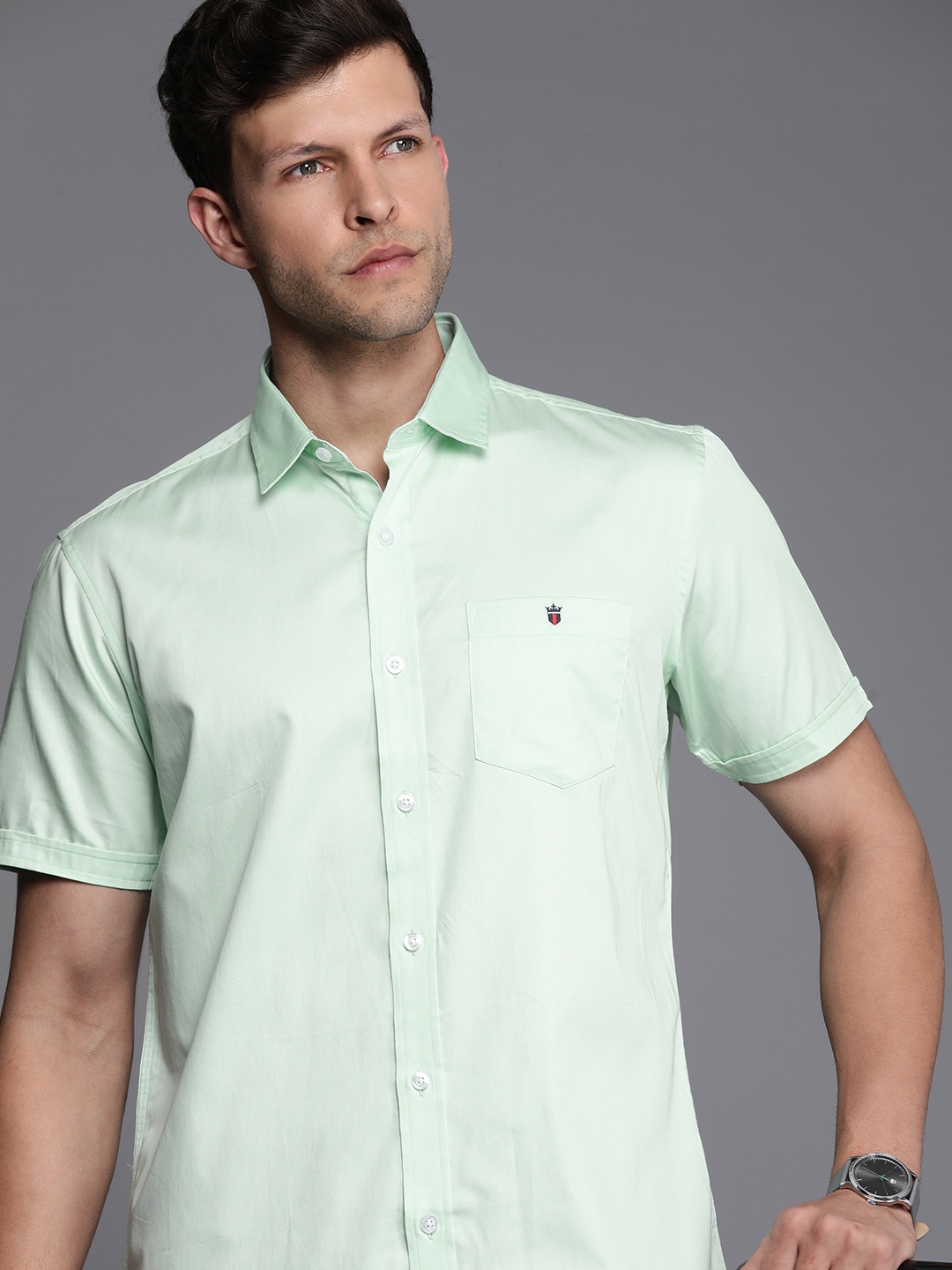

Louis Philippe Jeans Men Slim Fit Solid Opaque Pure Cotton Casual Shirt, Green