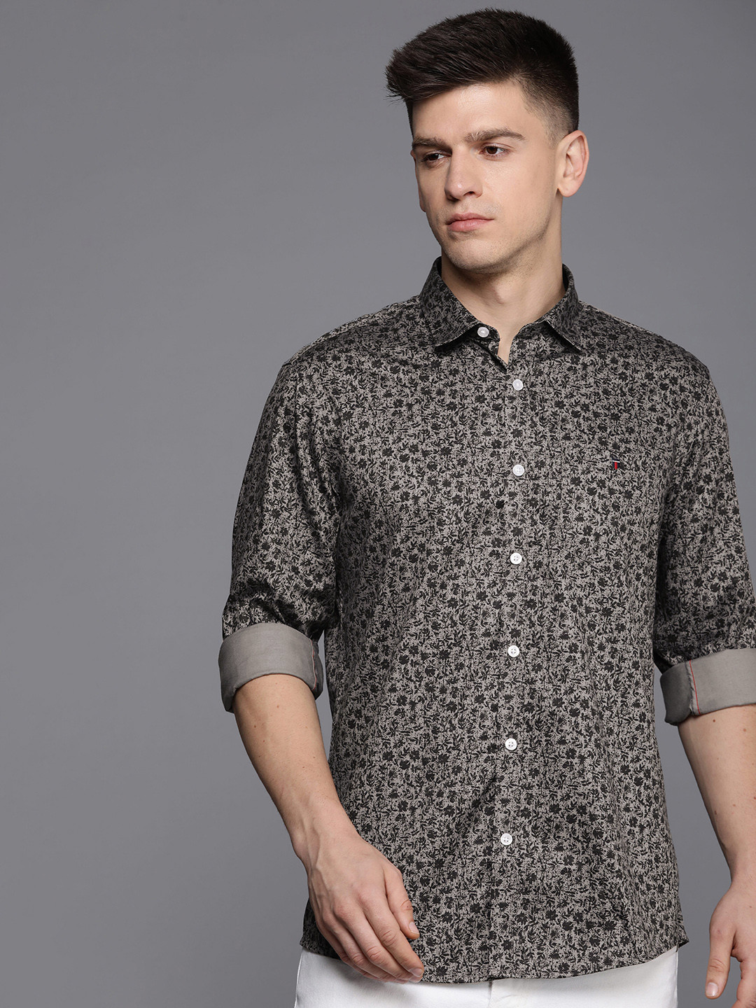 

Louis Philippe Jeans Men Slim Fit Floral Printed Casual Shirt, Black