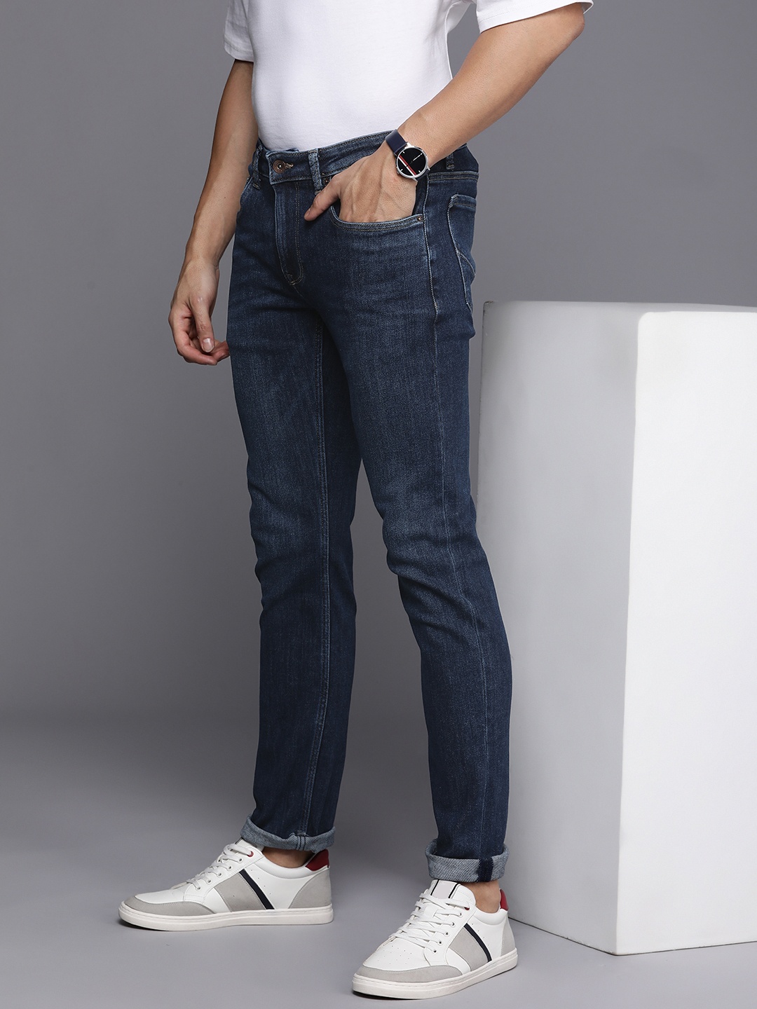 

Louis Philippe Jeans Men Slim Fit Heavy Fade Stretchable Jeans, Navy blue