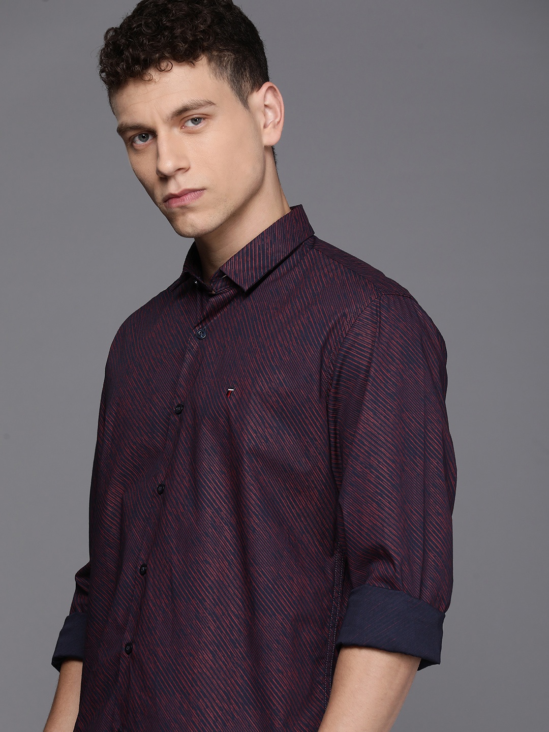 

Louis Philippe Jeans Slim Fit Opaque Printed Casual Shirt, Navy blue