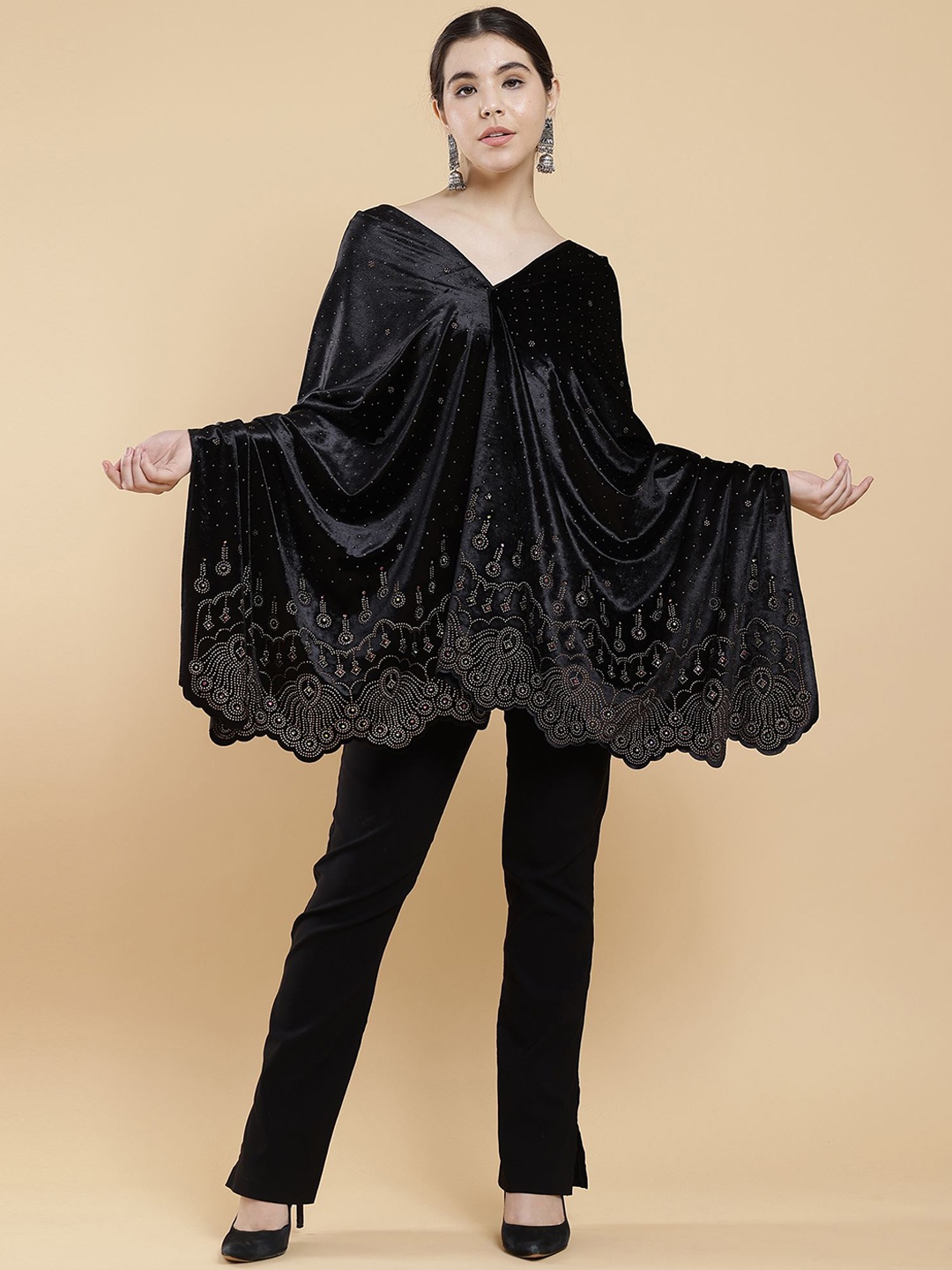 

Moda Chales Women Embellished Velvet Shawl, Black