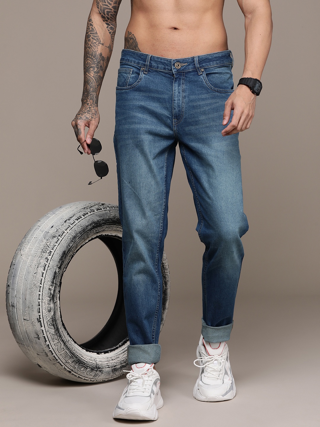 

The Roadster Lifestyle Co. Men Slim Tapered Fit Jeans, Navy blue