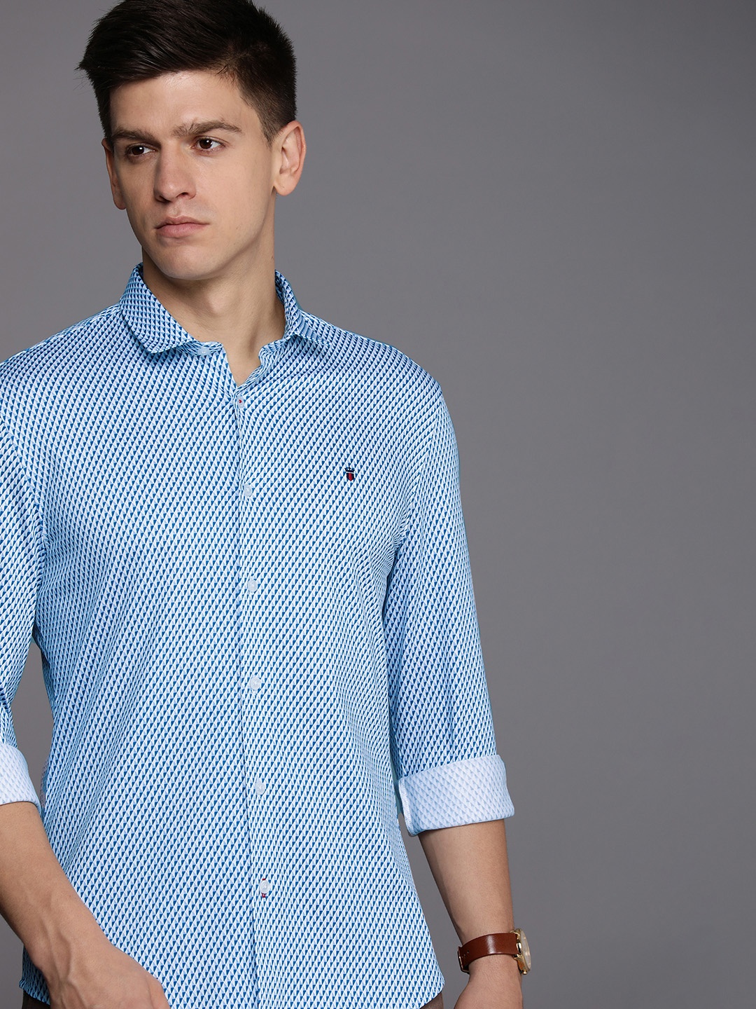 

Louis Philippe Sport Geometric Printed Smart Slim Fit Pure Cotton Casual Shirt, Blue