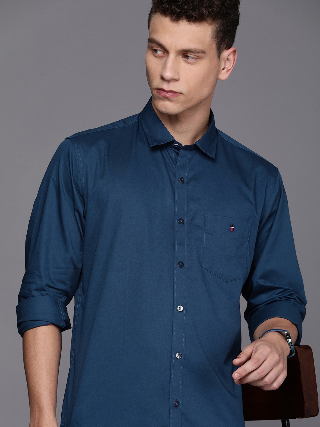 

Louis Philippe Sport Pure Cotton Slim Fit Opaque Casual Shirt, Navy blue