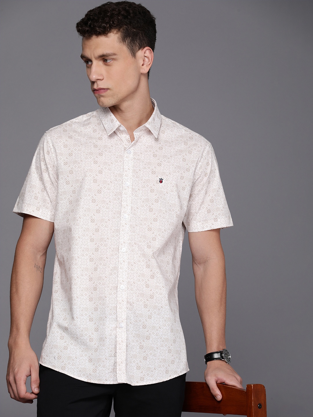 

Louis Philippe Sport Men Pure Cotton Slim Fit Printed Casual Shirt, Beige