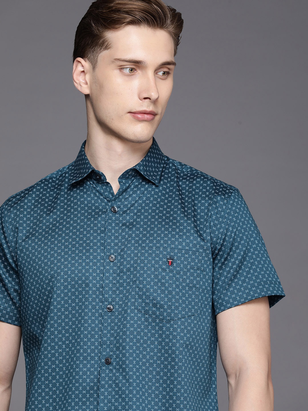 

Louis Philippe Sport Slim Fit Geometric Printed Pure Cotton Casual Shirt, Teal