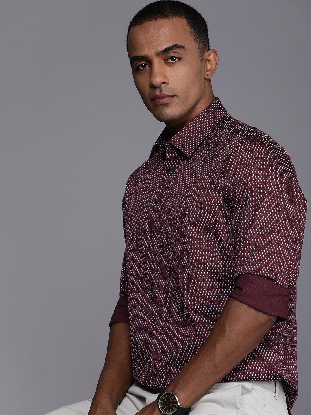 

Louis Philippe Sport Slim Fit Geometric Printed Pure Cotton Casual Shirt, Maroon
