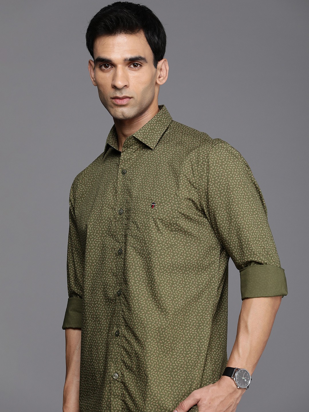 

Louis Philippe Sport Pure Cotton Slim Fit Opaque Printed Casual Shirt, Olive