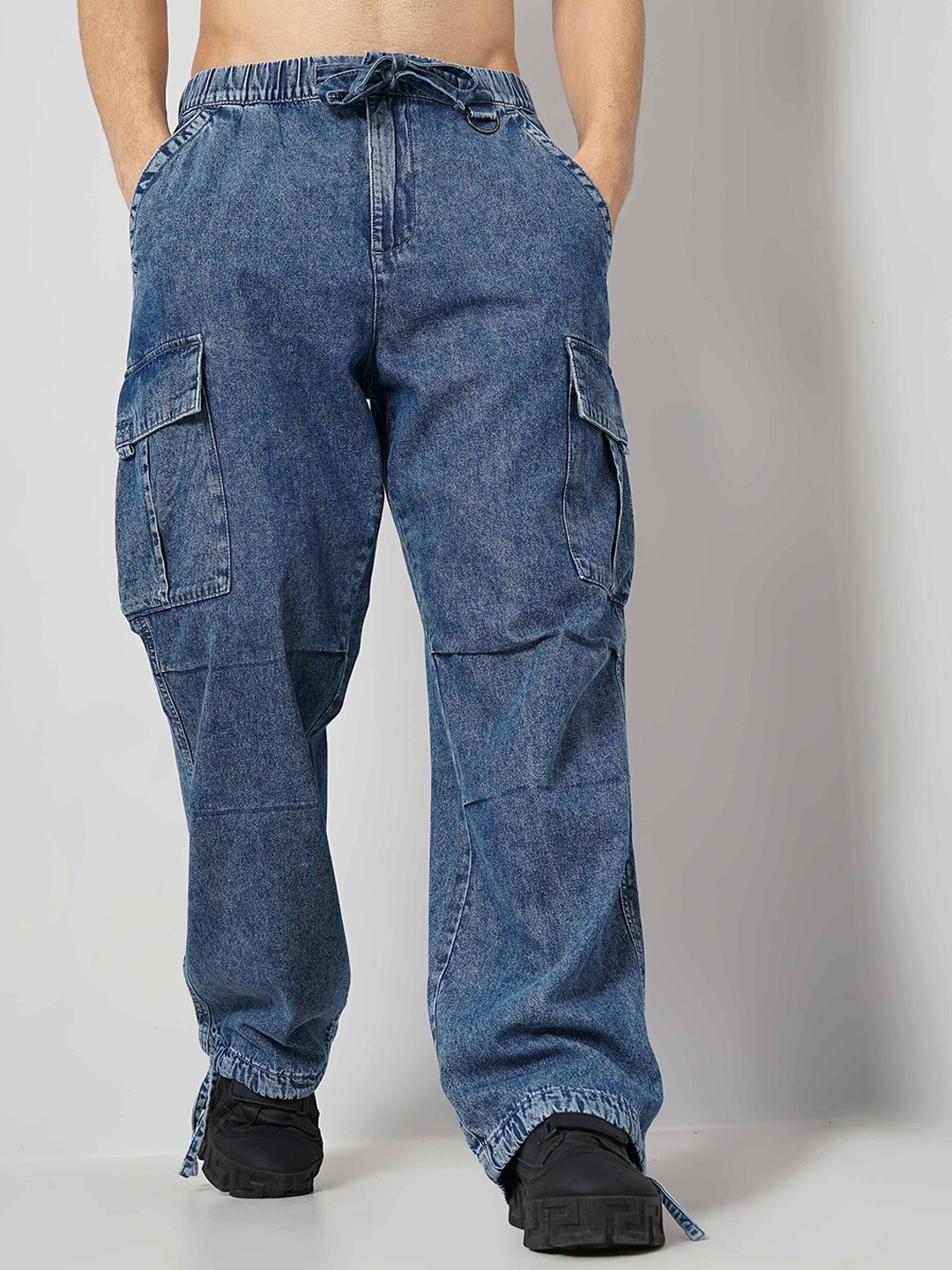 

Celio Men Blue Jean Relaxed Fit Stretchable Cargo Jeans