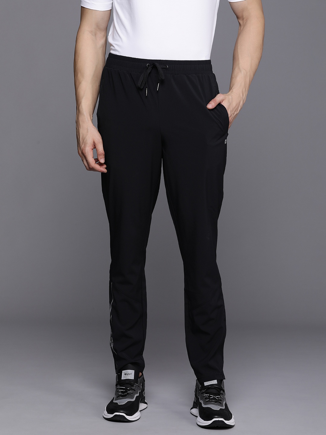 

Louis Philippe ATHPLAY Men Slim Fit Track Pants, Black