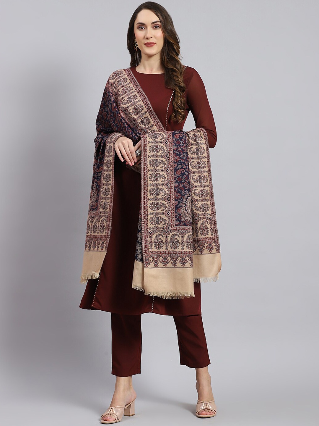 

Monte Carlo Ethnic Motif Woven-Design Shawl, Navy blue