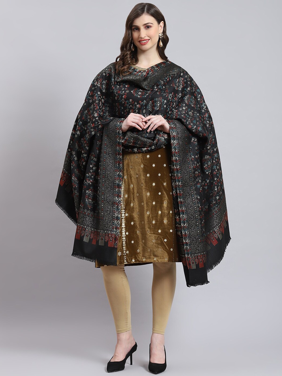 

Monte Carlo Woven Design Shawl, Grey